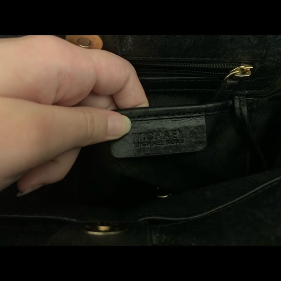 AUTHENTIC MK BAG - Picture 5 of 5